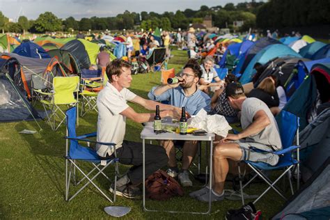 the queue at wimbledon|I've done the Wimbledon queue 300 times .